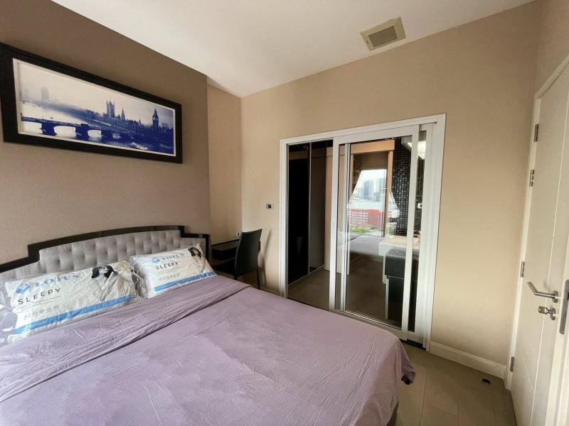 The Crest Sukhumvit 34 Private quiet convenient 14th floor BTS Thonglor