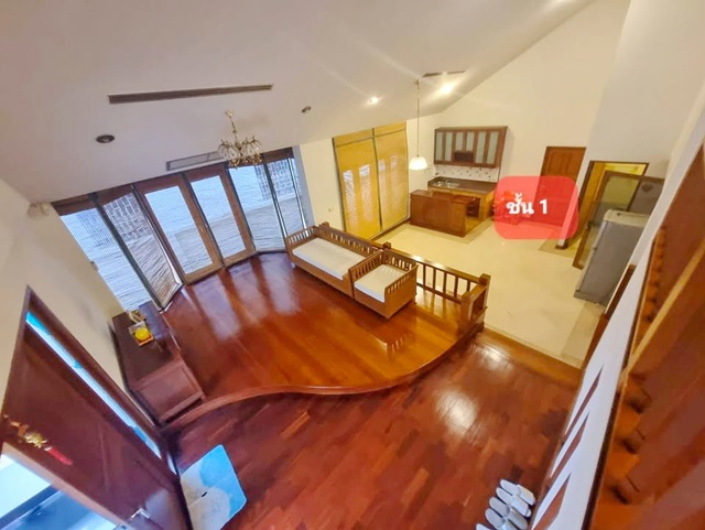 รัชดา32-38 BTS รัชโยธิน 1.1กม. ติดถนนหลัก ขาย บ้านเดี่ยว 2 ชั้น 80 ตร.วา.ไม้สักทั้งหลัง 2-3นอน 4 น้ำ