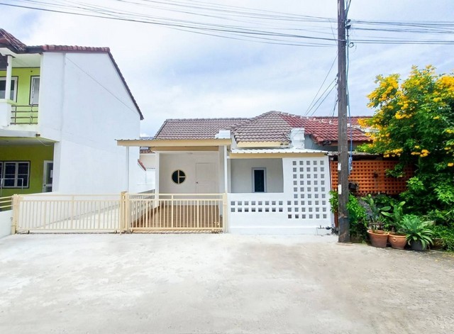 โอกาสดีของผู้มีรายได้น้อย บ้านมินิมอล 29 ตารางวา จอดรถยนต์ในบ้านได้ 3 คัน ผ่อน 4000 บาท