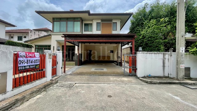 บ้านเดี่ยว เศรษฐสิริ ประชาชื่น เรสซิเด้นท์ 3 หลังริม รีโนเวทใหม่ทั้งหลัง 