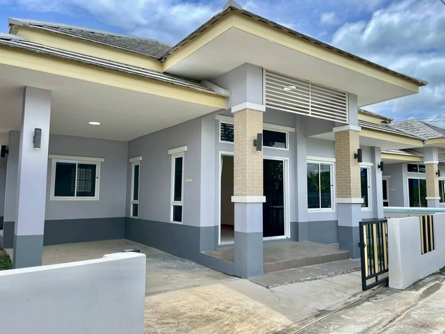 บ้านเดี่ยวพร้อมอยู่เหลือเพียงหลังสุดท้ายบ้านเดี่ยว 50 ตารางวา  3 ห้องนอน  2 ห้องน้ำ  บ้านเดี่ยว ที่ใกล้ตัวเมืองพนัส 