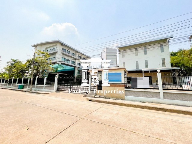 ขาย ขาย อาคารสำนักงาน ถนนพัฒนาการ 76 เนื้อที่ 1 ไร่ ใกล้ MRT สถานีหัวหมาก, โรงพยาบาลวิภาราม, Lo