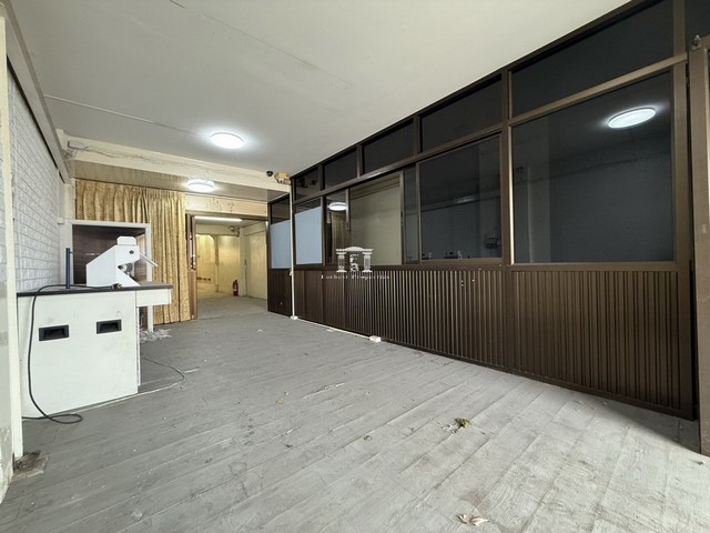 ขาย อาคารพาณิชย์ 4.5 ชั้น ถนนกรุงธนบุรี เนื้อที่ 25 ตร.ว. ใกล้ BTS กรุงธนบุรี, ICONSIAM, เสนาเฟส, สำนักงานเขตคลองสาน, ห่างจากถนนกร