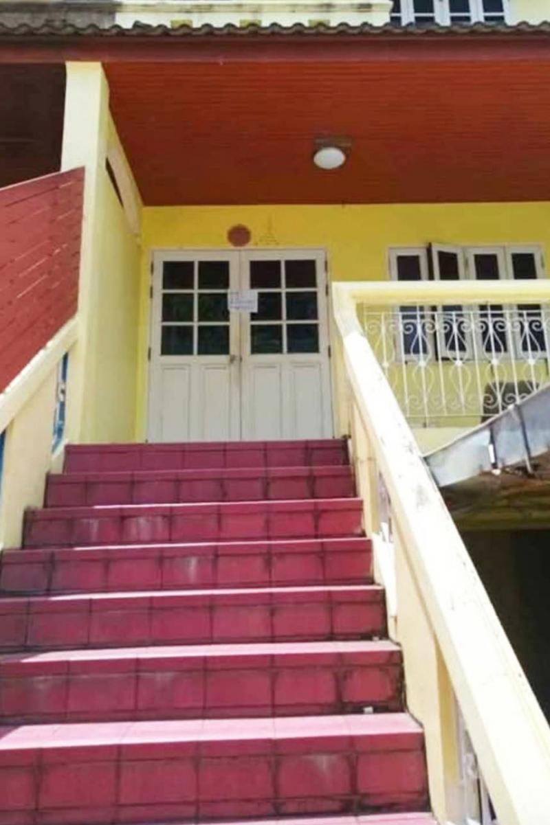 ทาวน์โฮม 3 ชั้น มบ.ประชานิเวศน์2 ระยะ3 ใกล้โรงเรียนประชาอุปถัมภ์