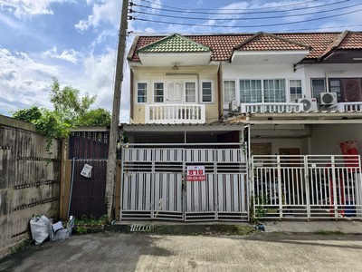 ขายทาวน์เฮ้าส์ 2 ชั้น หลังมุม พร้อมเข้าอยู่ หมู่บ้านสหพร ศาลายา 