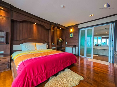 ขายด่วน! Luxury Beachfront Condo The Beach Palace ชะอำ | คอนโดติดทะเลชั้นบนสุด วิวทะเลเต็มตา | ระเบียงใหญ่ |