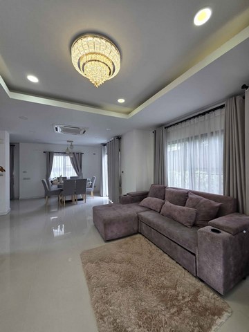 ให้เช่าบ้านเดี่ยวหมู่บ้านมณีรินทร์ ไพรเวซี่ หนองยายบู่ 3 ห้องนอน 25000 บ.เดือน