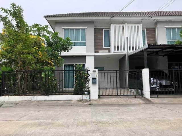 ทาวน์โฮม Modern หลังมุม พร้อมอยู่ Pruksa Ville 71-1 แหลมฉบัง – ชลบุรี ใกล้ท่าเรือแหลมฉบัง เช่า 15000 บาท ขายเพียง 2.65 ล้าน