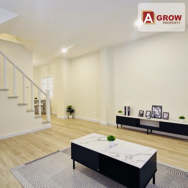 หมู่บ้านพนาสนธิ์ วิลล่า 12 ซอยเทศบาลบางปู บ้านหลังมุม ตกแต่งใหม่พร้อมอยู่