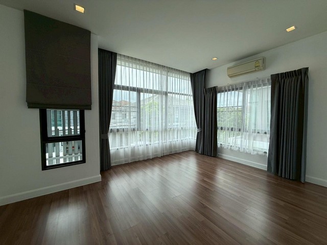 ให้เช่าบ้านเดี่ยว  โครงการเศรษฐสิริ ศรีนครินทร์–พระราม 9 (กรุงเทพกรีฑา ซอย 7) ย่านกรุงเทพกรีฑา หัวหมาก บางกะปิ รามคำแหง