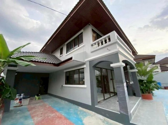 ให้เช่าบ้านเดี่ยว ติดถนนซุปเปอร์ กาดสามแยก โซนสันทราย 