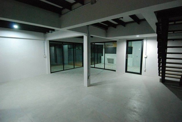 P1010 ให้เช่าหมู่บ้าน ต.รวมโชค ลาดพร้าวโชคชัย 4 ลาดพร้าววังหิน ใกล้MRTโชคชัย4 เลียบด่วน พร้อมอยู่ 10/8/68