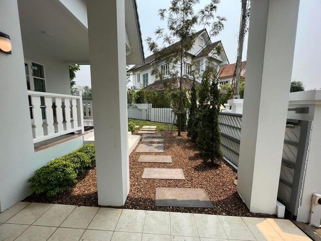 ลดราคาขายบ้านเดี่ยว 2 ชั้น รีโนเวทใหม่ ทำเลทอง  ลัดดารมย์ สันผีเสื้อ