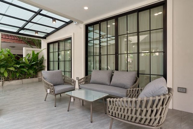 พูลวิลล่าสุดหรู แต่งครบ พร้อมเข้าอยู่ โซนแม่เหียะ