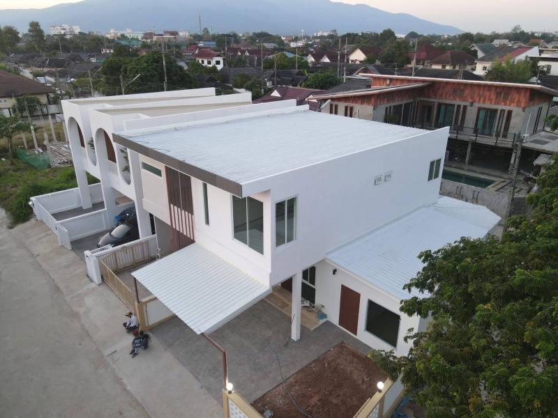 บ้านแฝด 2.8 ล้านบาท  วิวดอยสุเทพ ใจกลางเชียงใหม่!  พร้อมเข้าอยู่