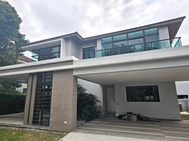 ขายบ้านเดี่ยว The Grand บางนา-วงแหวน บ้านใกล้เมกาบางนา บ้านใกล้สนามบินสุวรรณภูมิ หน้าบ้านวิวสวนร่มรื่น เป็นบ้านใหม่ไม่เคยเข้าอยู่