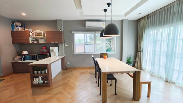 บ้านเดี่ยว อ่างศิลา ชลบุรี ขายบ้านเดี่ยวใกล้โรงพยาบาลเอกชน2 ขายบ้านเดี่ยวใกล้อ่างศิลา อำเภอเมือง ชลบุรี 68 ตารางวา 3 นอน 3 น้ำ 2 จอดรถ