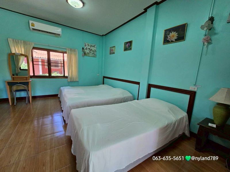 ขายบ้าน 2 หลัง 500 ตรว. ต.บ้านพร้าว อ.บ้านนา จ.นครนายก แถมฟอร์นิเจอร์ทั้งหมดและแอร์ทุกห้อง การเดินทางสะดวกสบาย