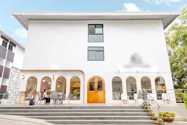 ขายกิจการโรงแรม ใจกลางพลูตาหลวง สัตหีบ ใกล้แหล่งท่องเที่ยว ทำเลทอง TP-H1524