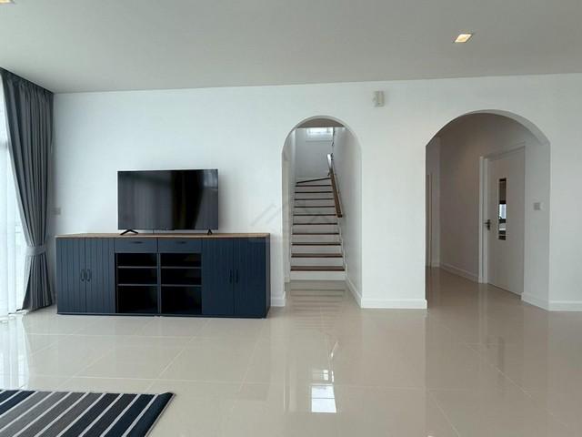 ให้เช่าบ้านเดี่ยว 2 ชั้น 53 ตรว. เศรษฐสิริ ศรีนครินทร์-พระราม 9 กรุงเทพกรีฑาซอย 7 ใกล้ รพ.สมิติเวช