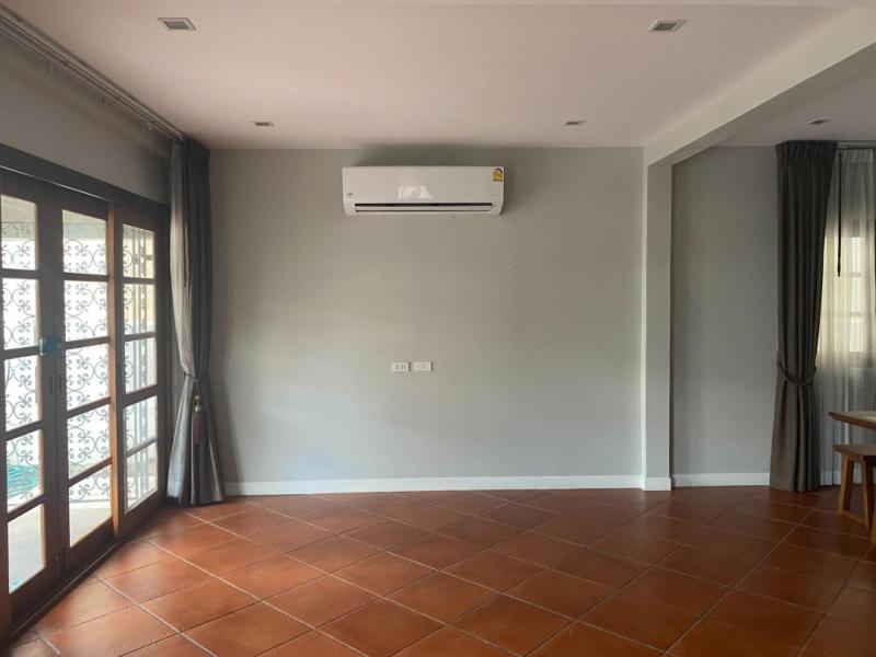 ให้เช่าบ้านเดี่ยว 2 ชั้น 40 ตรว. ย่านเลียบด่วนทาวน์อินทาวน์ เหม่งจ๋าย ใกล้ รร.นานาชาติสิงคโปร์