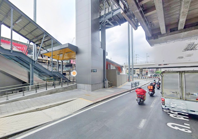 กรุงเทพกรีฑา 1-7 MRTสีส้ม รามคำแหง60 350 ม.อาคารพาณิชย์ 6 คูหา 4.5 ชั้น 1 ไร่ 90 ตารางวา 3102ตรม. บิ๊กซี หัวหมาก 1.7 กม.