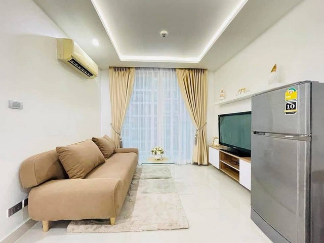 อะเมซอน เรสซิเด้น  ตึก 2 วิว สระชั้น 5  1นอน 1 น้ำ  35 ตรม