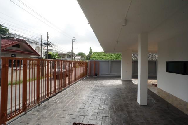 ให้เช่าโฮมออฟฟิศ3.5ชั้นย่านรัชดาลาดพร้าวลาดพร้าววังหินโชคชัย4 ใกล้MRTลาดพร้าว ใกล้ศาลรัชดา