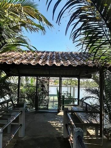 ขายที่ดิน 1 ไร่กว่า พร้อมสิ่งปลูกสร้าง มีโป๊ะสะพาน ริมแม่น้ำแม่กลอง สมุทรสงคราม ใกล้วัดแม่น้ำ