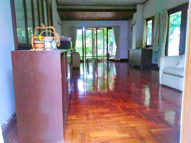 ให้เช่าบ้าน 2ชั้น 1ไร่ 66ตร.วา. MRTลุมพินี 1.1 กม. 390ตร.ม. พร้อมเฟอร์ 4 นอน 4 น้ำ MRT คลองเตย 800ม.