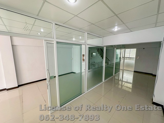 ให้เช่า อาคารพาณิชย์ 3.5 ชั้น หลังมุม ติดถนนเมน หมู่บ้านประชาสุข เลคแอนด์มอลล์ แสมดำ พระราม 2 บางขุนเทียน