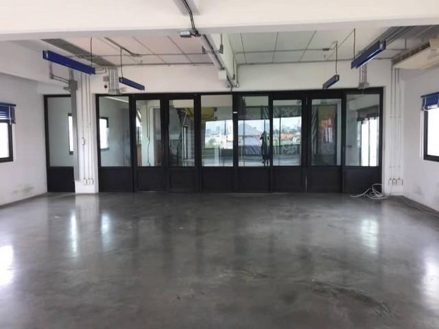 ขายโฮมออฟฟิศ 4 ชั้น 1,400 ตรม. พร้อมโกดัง ถ.สังคมสงเคราะห์ ใกล้ MRT ลาดพร้าว71