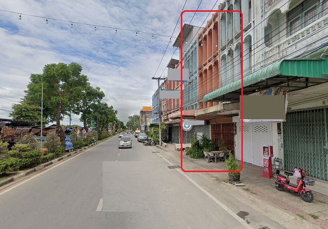 โรบินสัน ราชบุรี 1.07กม.ใจกลางเมืองราชบุรี  6 นอน  ให้เช่า อาคารพาณิชย์ 3 ชั้นครึ่ง-ดาดฟ้า 18 ตร.วา. 235 ตร.ม.รพ.ราชบุรี 1.6 กม.  3 น้ำ