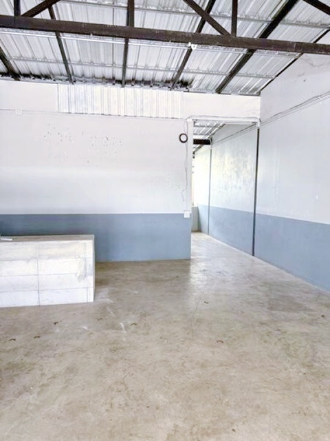 โลตัส โนนม่วง ขอนแก่น 1กม. ม.ขอนแก่น 1.46กม. 7-11  อาคารพาณิชย์ 1 ชั้น  20ตร.วา. 80ตร.ม. ม. ขอนแก่น 2.9กม. 1นอน  ทำธุรกิจคลินิก ร้านค้า