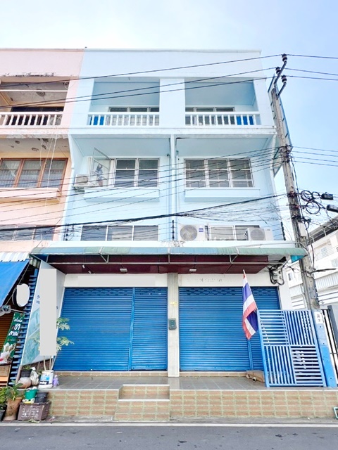 BTS ตลาดพลู 4กม. พระราม2 1-5  ตลาดโอ๋เอ๋ 300ม.ให้เช่าอาคารพาณิชย์ 2 คูหา 3.5 ชั้น ตีทะลุ  .4 นอน 4 น้ำ ตลาดอินดี้ 1.5 กม. 405 sq.m.