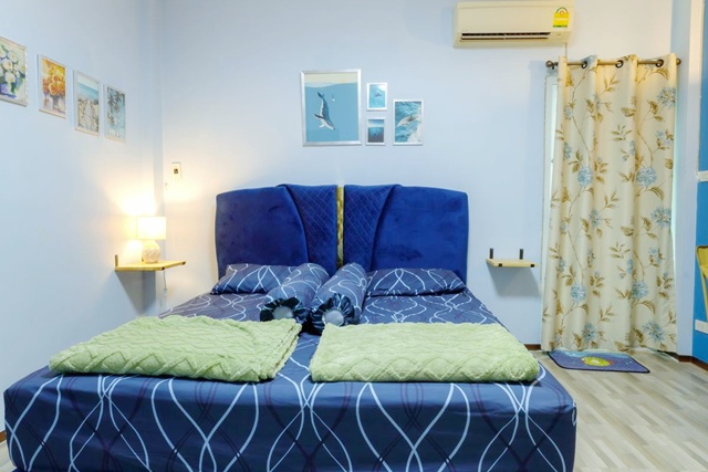 BTSตลาดพลู 1.1 กม. BTSวุฒากาศ 1.2 กม. สะพานพระราม3 ถ.จอมทอง 10-14 ให้เช่าทาวน์เฮ้าส์หรู 3 ชั้น  21ตร.วา.270ตร.ม.  เดอะ มอลล์ ท่าพระ 1.1 กม.