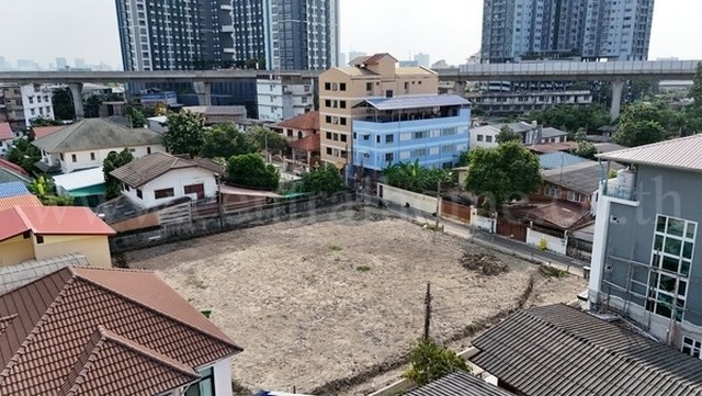 ที่ดิน ถมแล้ว 328.7 ตารางวา ซอยติวานนท์ 2 แยกติวานนท์ ใกล้ MRT