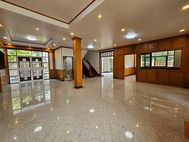 ให้เช่าบ้านเดี่ยว 3 ชั้น 111 ตรว. ซ.ลาดพร้าว93 เขตวังทองหลาง ใกล้ MRT มหาดไทย (จดทะเบียนได้)