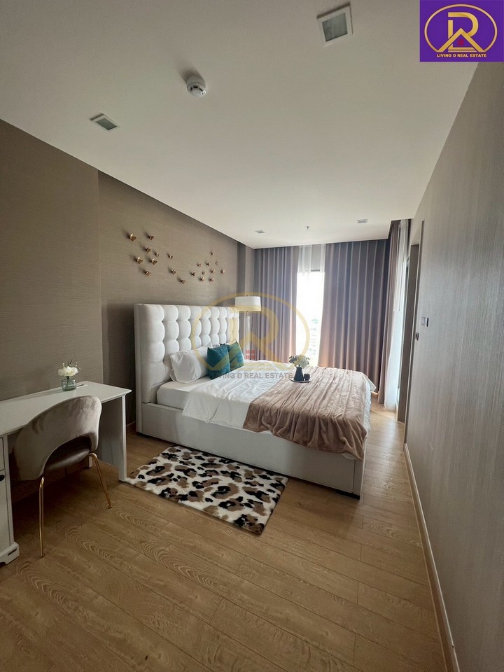 สนใจทรัพย์นี้ ติดต่อ =>>  คุณนุ้ย 083-917-9826, 064-546-4241=>> Line ID : living-dLVD-R0141 : ให้เช่าคอนโดหรูติดเซนทรัลชลบุรี 2 ห้องนอน ชั้น 10 INFINITY ONE CONDO อินฟินิตี้ วัน ชลบุรี ห้องสวย พร้อมอยู่ ติดเซนทรัลชลบุรี เดินเพียง 5 ก้าวถึงขนาด 2 ห้องนอน 2 ห้องน้ำพื้นที่ 68 ตร.ม. ชั้น 10 วิวเมือง ตกแต่งพร้อมเข้าอยู่ทันที  เซนทรัล ตัวเมืองชลบุรี- เครื่องใช้ไฟฟ้าครบชุด ทีวี ตู้เย็น เครื่องซักผ้า ไมโครเวฟ- ค่าเช่าเพียง