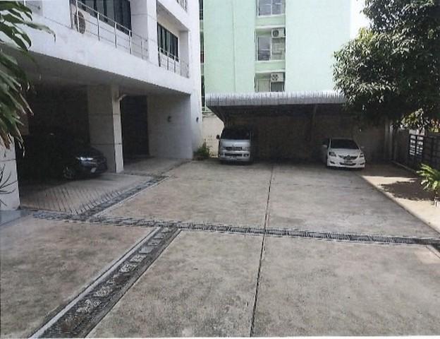 ให้เช่าอาคารสำนักงาน 2 ตึก 185.40 ตรว. ถ.สุขุมวิท71 ซ.ปรีดีพนมยงค์ มีลิฟต์ ใกล้ BTS พระโขนง