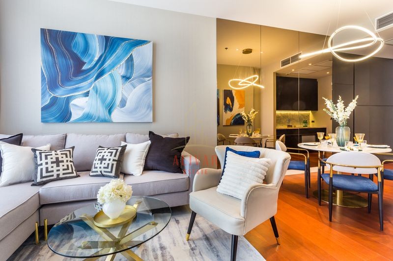 RC080925 ให้เช่า Condo KHUN by YOO ทองหล่อ 12 ใกล้ BTS ทองหล่อค่าเช่า 60,000 บาท/เดือนรายละเอียด :- ห้องขนาด 50 ตร.ม.- 1 ห้องนอน 1 ห้องน้ำ - ชั้น 14 (ทั้งหมด 27ชั้น)- เครื่องใช้ไฟฟ้าและเฟอร์นิเจอร์ครบ  ส่วนกลาง : Fitness / Screening Room / Game Room / Loungeสถานที่สำคัญใกล้เคียง : BTS ทองหล่อ- Home Place : 50 ม. / The Taste ทองหล่อ : 75 ม. / Ten ทองหล่อ : 100 ม.- J Avenue : 150 ม. / Makro Food Service : 250 ม.- The American School of Bangkok (ABS) : 1.3 กม. / รร.นานาชาติเอกมัย : 1.3 กม- รพ.คามิลเลียน : 700 ม. / รพ.สมิติเวช : 1 กม.Location : ซอ