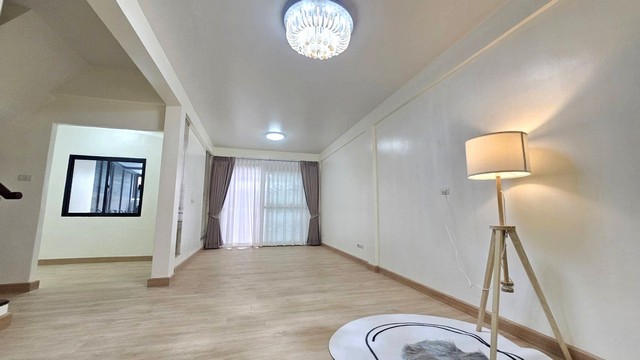 ขาย ทาวน์เฮ้าส์ 3ชั้น ศุภาลัย btsแบริ่ง ใกล้เซ็นโย บางนา รถไฟฟ้า ราคาสุดคุ้ม