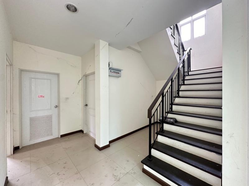 ขายบ้านเดี่ยวมือสอง อำเภอธัญบุรี จังหวัดปทุมธานี  โครงการ ซื่อตรง ดิอ๊อกซี่ รังสิต คลอง6 เฟส5