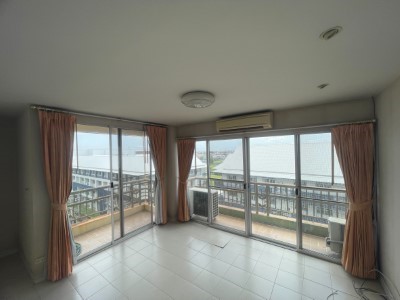 ขายด่วนมาก คอนโดThe parkland Bangna วิวสวยห้องมุม ชั้น7ขนาด53.5มี 1นอน 1น้ำ ขาย 1.75 ล้าน สนใจนัดดูห้องและต่อรองราคาได้ ถ.บางนาตราดซอย37