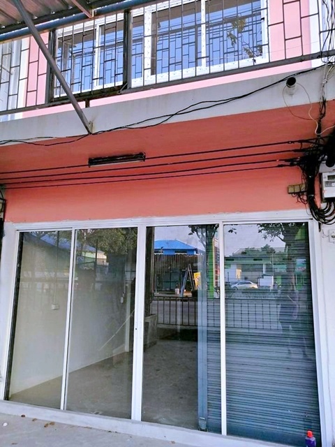 ซ.พุทธบูชา 2-16  ถ. พระราม2   BTS วุฒากาศ 4.8 กม. อาคาร 3 ชั้น 18 ตร.วา. 220 ตร.ม. ม.พระจอมเกล้าฯ บางมด 2 กม เซ็นทรัล พระราม 2 3.5 กม. 