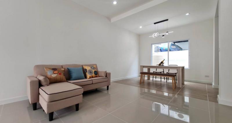 ขายทาวน์โฮม 2 ชั้น ดีไลท์ เดอลอฟท์ เมืองเอก-ม.รังสิต ซ.5  ขาย 2,090,000 บาท 21 ตร.ว. 115 ตร.ม. 0958195559 @infinitycondo