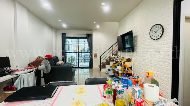 R1 ทาวน์โฮม มิวส์ เทียนทะเล 15 บางขุนเทียน หลังริม สภาพสวยมาก 