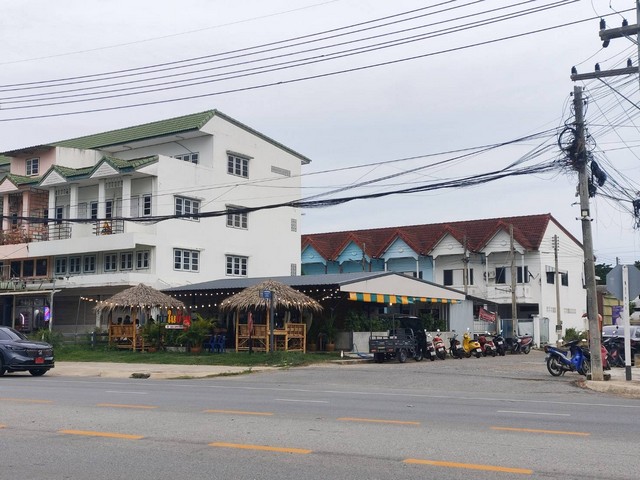 [ขาย] ตึกแถว 2 คูหา + ที่ดินข้าง | บันไดอิฐ เพชรบุรี | เลขมงคล 592/8-9 | ทำเลทอง | 10.59 ล้าน | แบ่งชำระได้