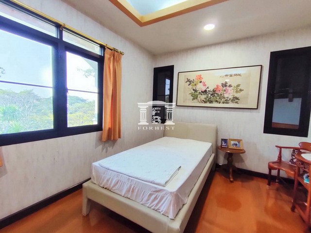 ขาย ขายบ้านหลังใหญ่ บรรยากาศเงียบสงบ มีความเป็นส่วนตัวใน โครงการเลควูด บางนา ใกล้สนามกอล์ฟ เลควูด, สนามบินสุวรรณภูมิ, มหาวิทยาลัยห