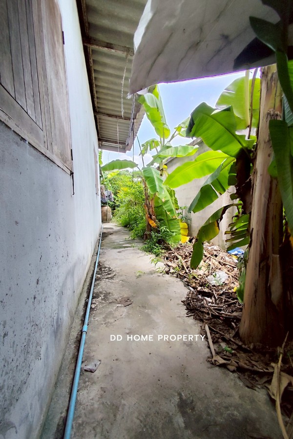 ขายโกดัง หนองแขม-บางบอน ตั้งอยู่บนถนนกาญจนาภิเษก (DD002107)